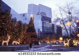 Richmond, VA, Virginia, Christmas decorations at the James Center in