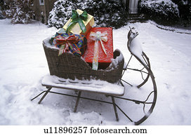 Sleigh, com, presentes, ligado, gramado