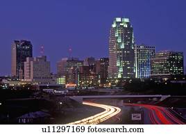 skyline, de, raleigh, à noite