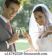 un, novia y novio, bebida, champaña