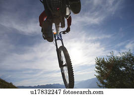 biker montanha, pular