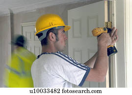 interior, porta, penduradas, usando, cordless, drill.