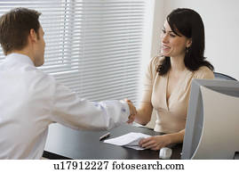 businesspeople, apertar mão, cima escrivaninha