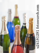 sechs, sekt füllt flaschen sechs, sekt füllt flaschen