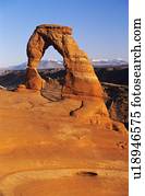 Delicate Arch, Arches National Park, Utah, USA